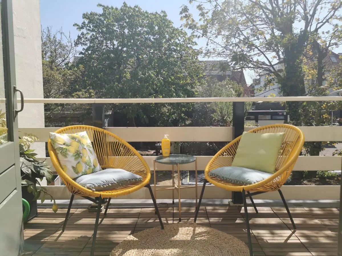 Apartment Vintage Beach House - 90M2 With Large Veranda And Balcony Zandvoort